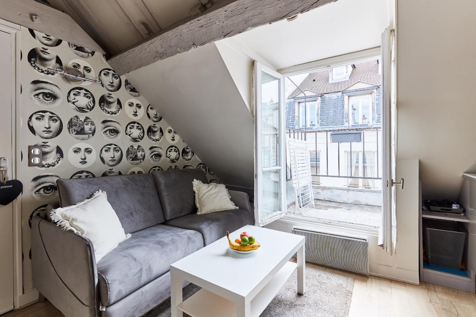 פריז Place Des Vosges - 1Br With Balcony - Cityapartmentstay מראה חיצוני תמונה