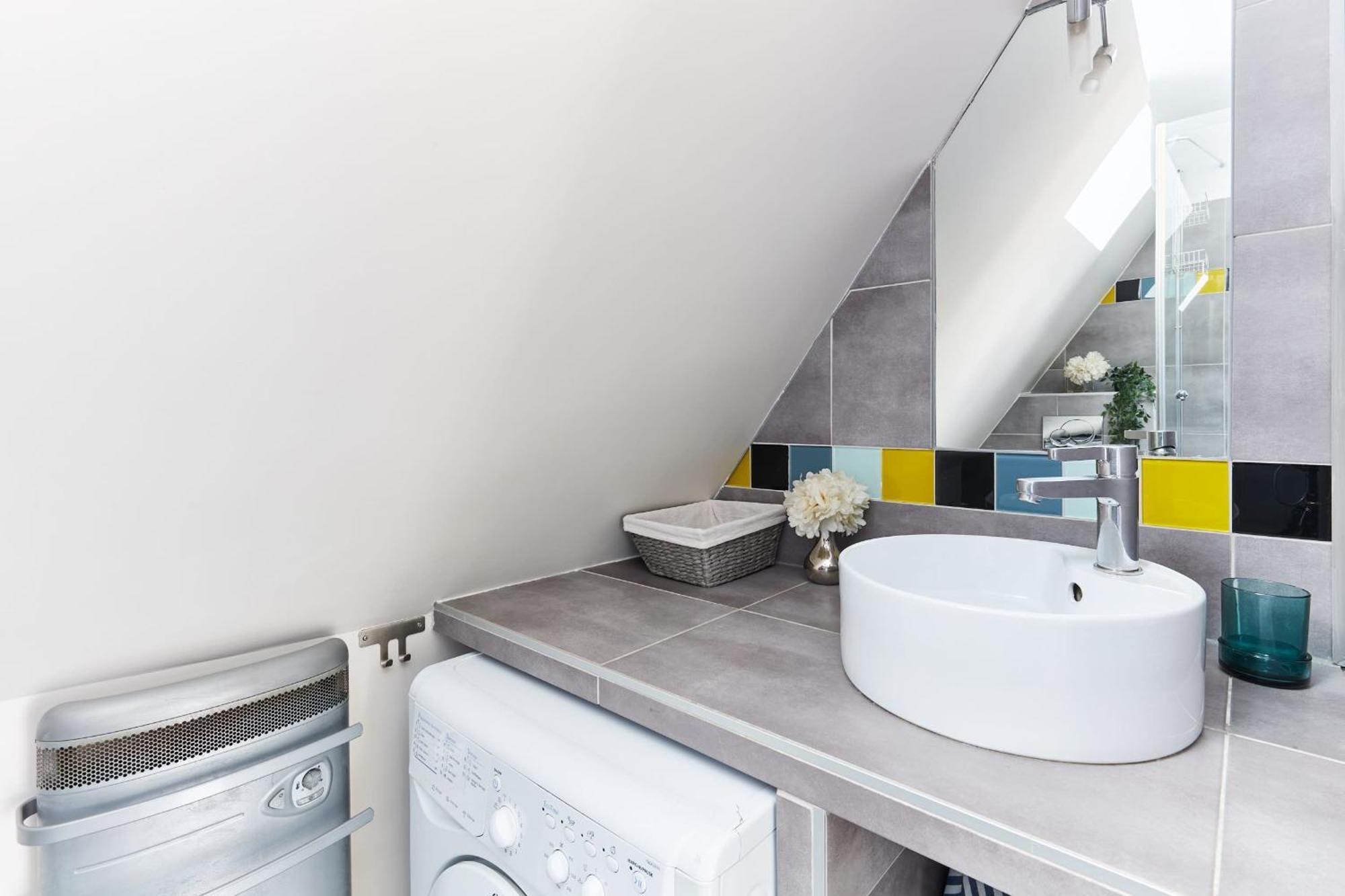 פריז Place Des Vosges - 1Br With Balcony - Cityapartmentstay מראה חיצוני תמונה
